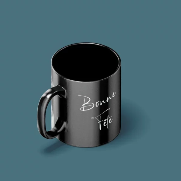 Vue de dessus du mug noir